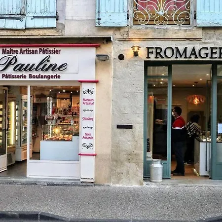Tranquil With Patio, Historic Centre Pézenas